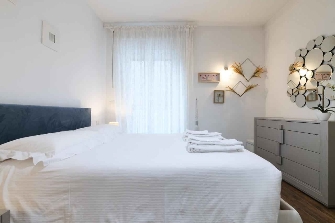 Mila Apartments Battista Milan Exterior photo