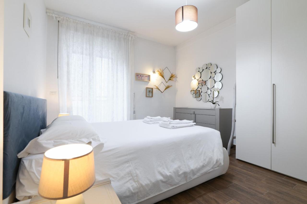 Mila Apartments Battista Milan Exterior photo